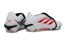 BOTA DE FUTBOL ADIDAS PREDATOR